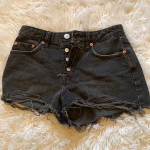 BDG URBAN OUTFITTERS SHORTS SIZE 28